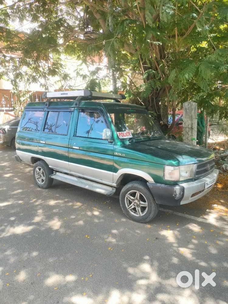 10 Seater Good Condition And Well Maintained Toyota Qualis