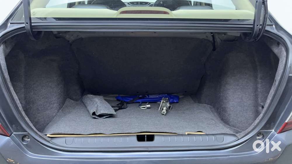 Honda Amaze Vx 1.2 Petrol Cvt, 2022, Petrol