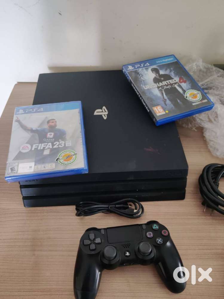 PS4 Pro (Black) 1TB Pre-owned