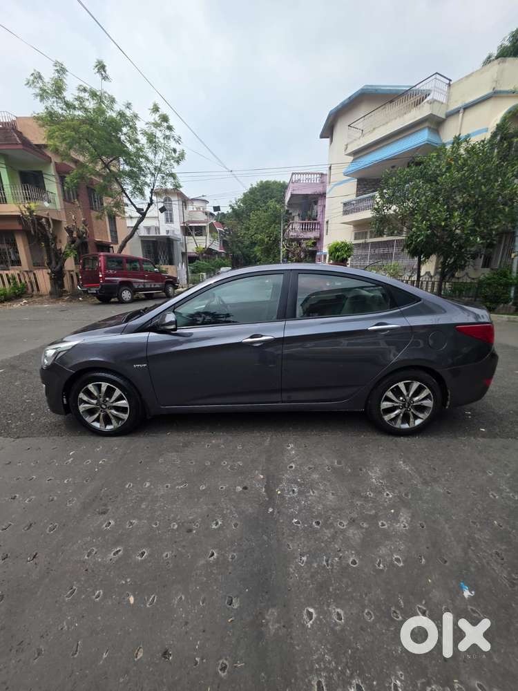 Hyundai Verna Sx Petrol At, 2015, Petrol