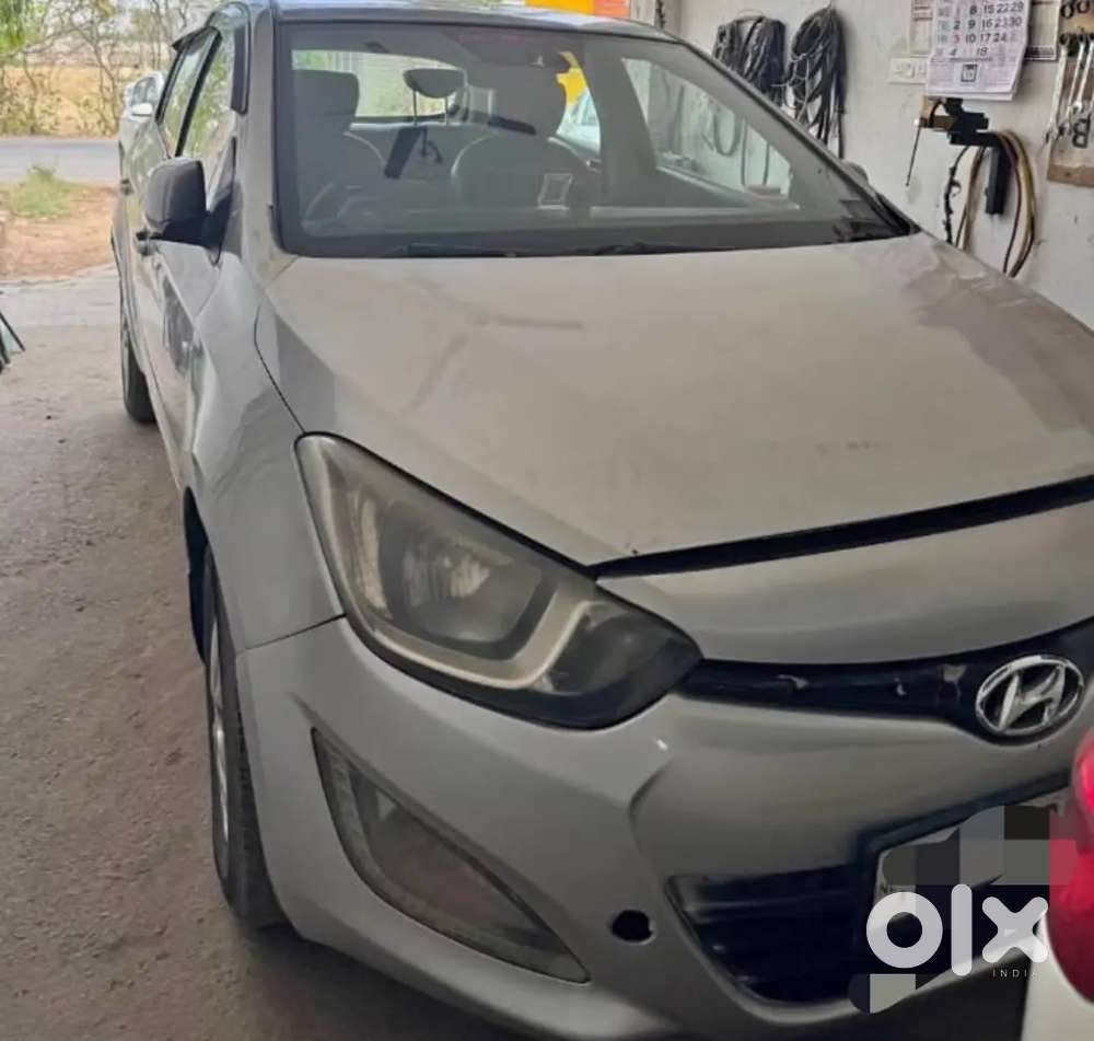 Hyundai I20 2014 पेट्रोल मेनुअल