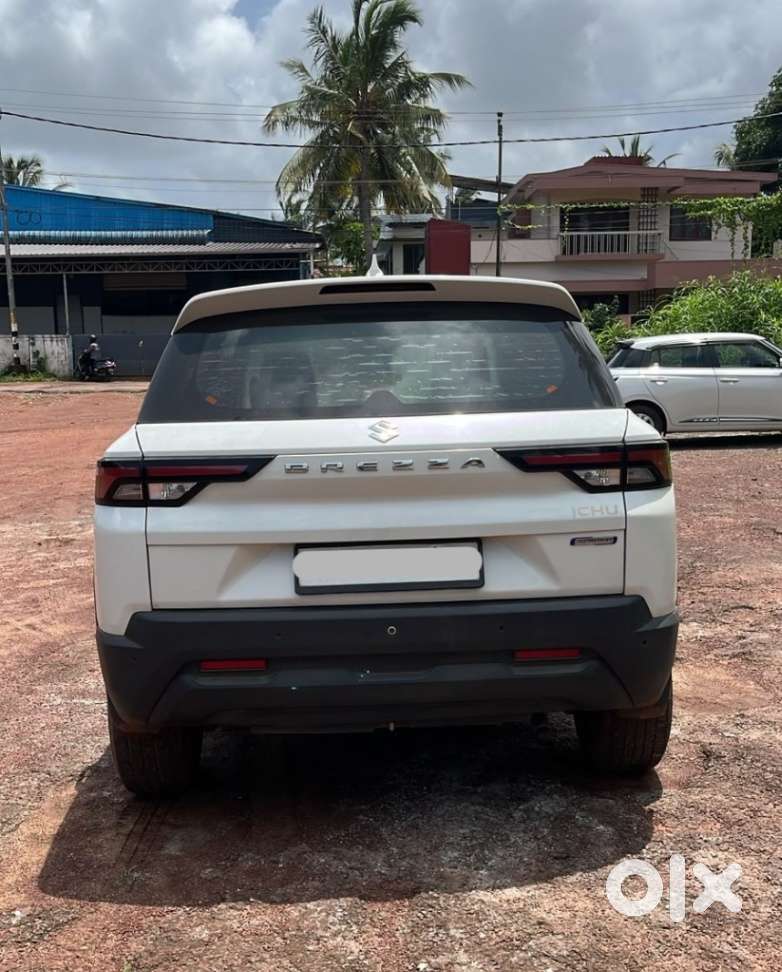 Maruti Suzuki Brezza 1.5 Vxi Smart Hybrid, 2022, Petrol
