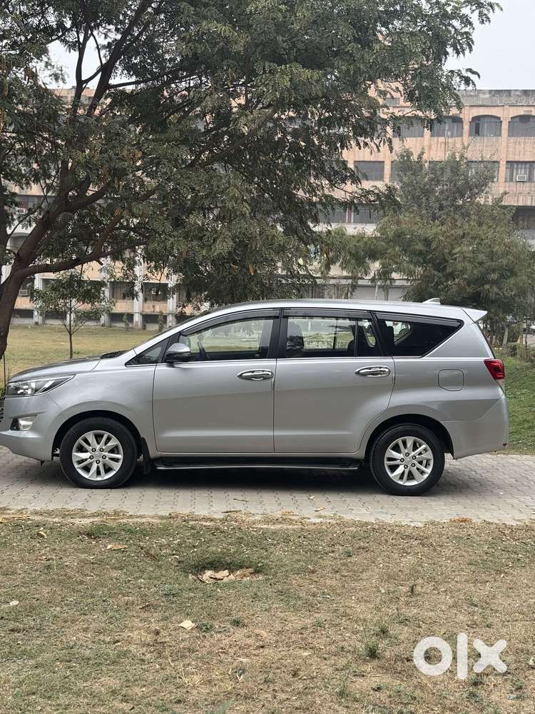 Toyota Innova Crysta [2020-ongoing] 2.4 Gx 7 Str, 2020, Diesel