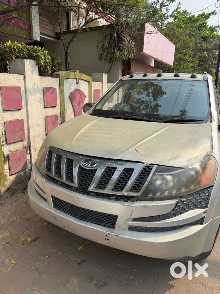 Urgent Selling.      Mahindra Xuv500 Diesel Manual 2011