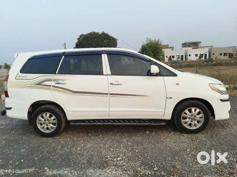 Toyota Innova 2015 Diesel 165784 Km Driven