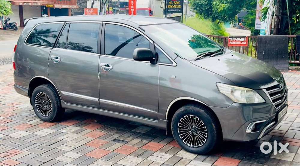 Toyota Innova G4, 2014 Model