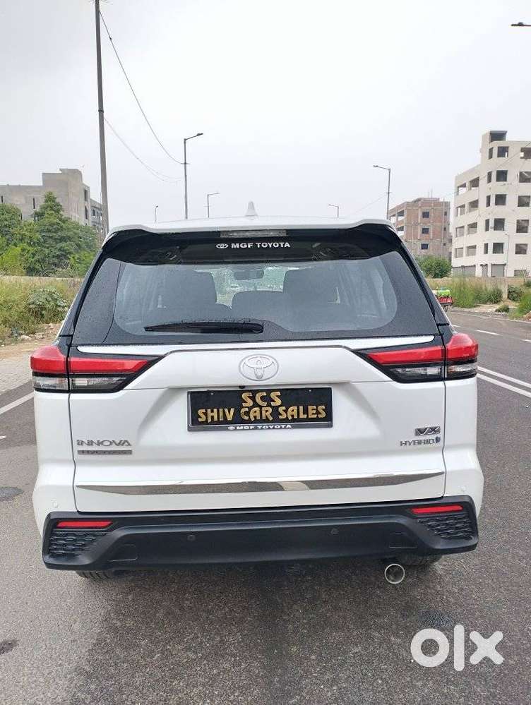 Toyota Innova Hycross 2.0 Vx Hybrid 7 Str, 2025, Petrol