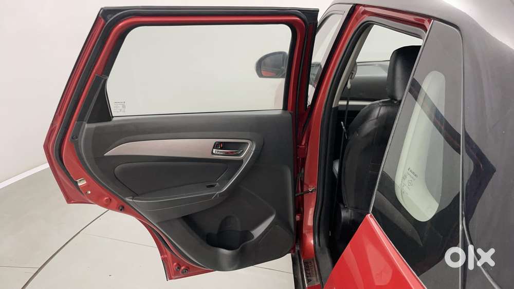 Maruti Suzuki Vitara Brezza Zdi+ Dual Tone Mt, 2016, Diesel