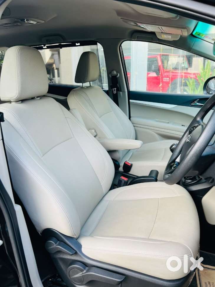 Mahindra Marazzo M8, 2019, Diesel
