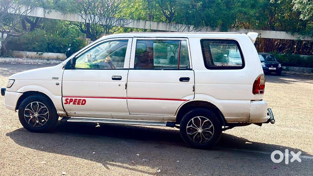 Chevrolet Tavera 2005 Diesel Well Maintained