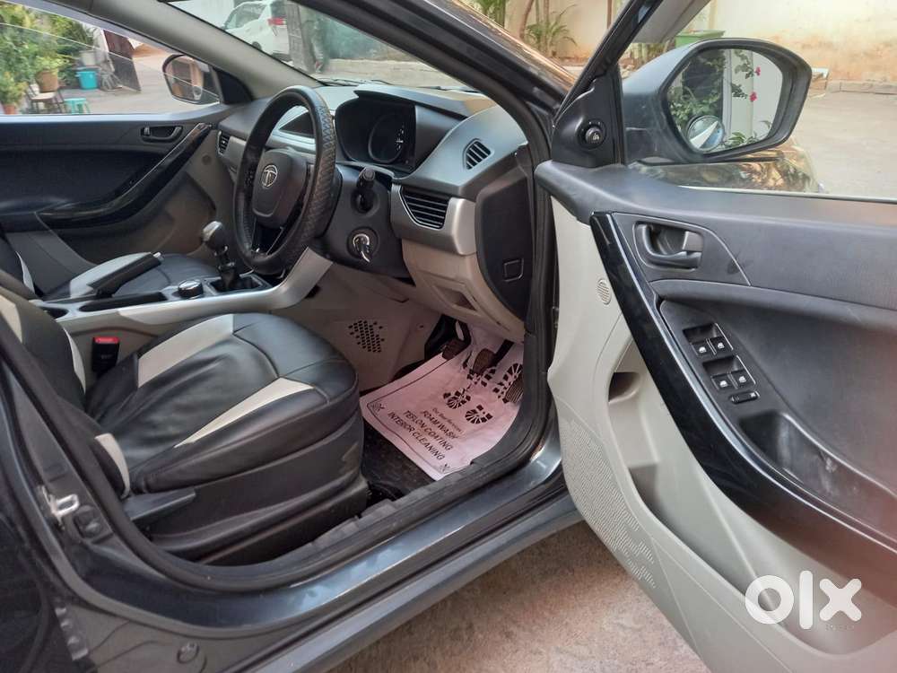 Tata Nexon 1.5 Revotorq Xm (s), 2018, Diesel