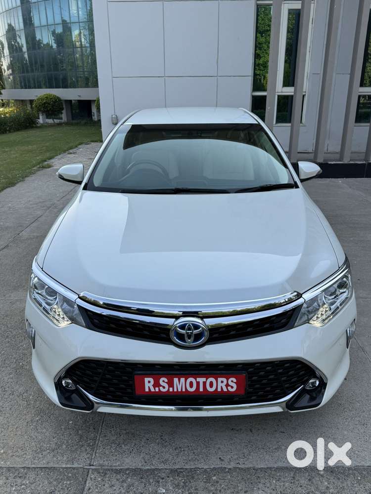 Toyota Camry Hybrid, 2017, Petrol