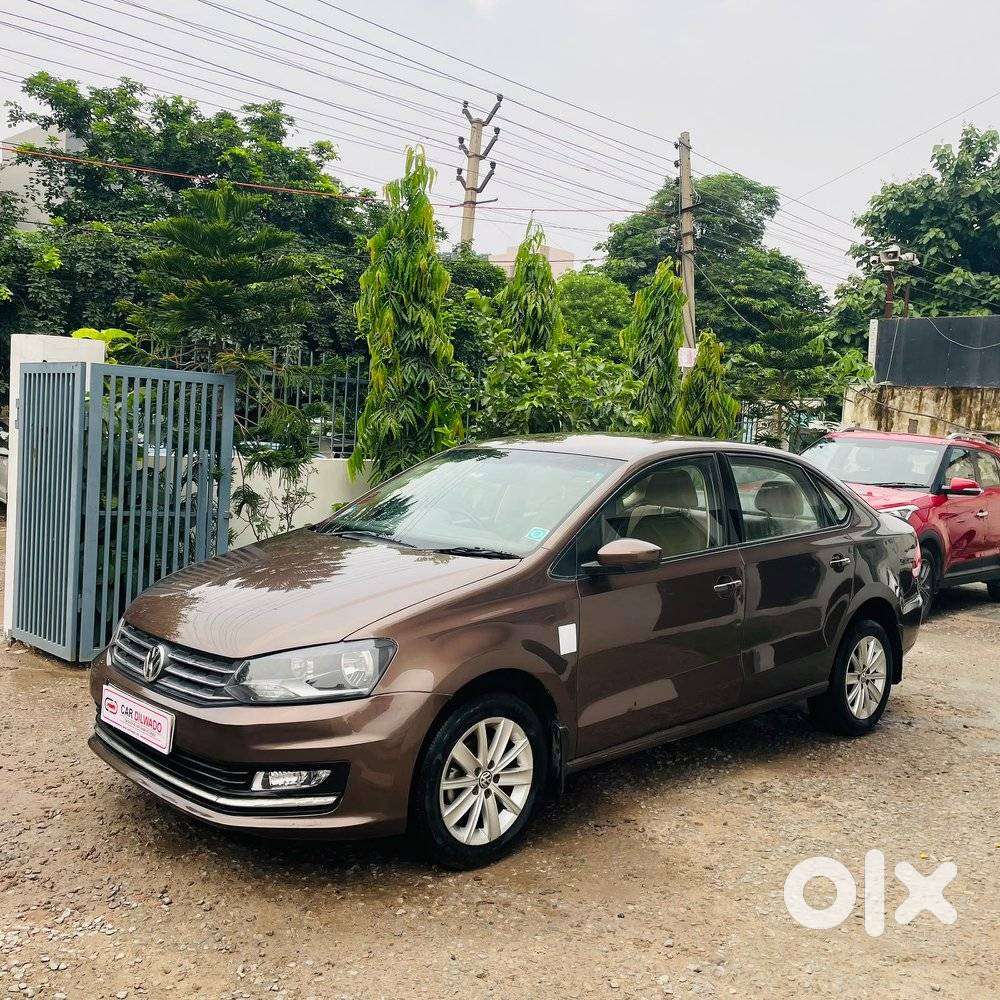 Volkswagen Vento 1.2 Tsi Highline At, 2015, Petrol