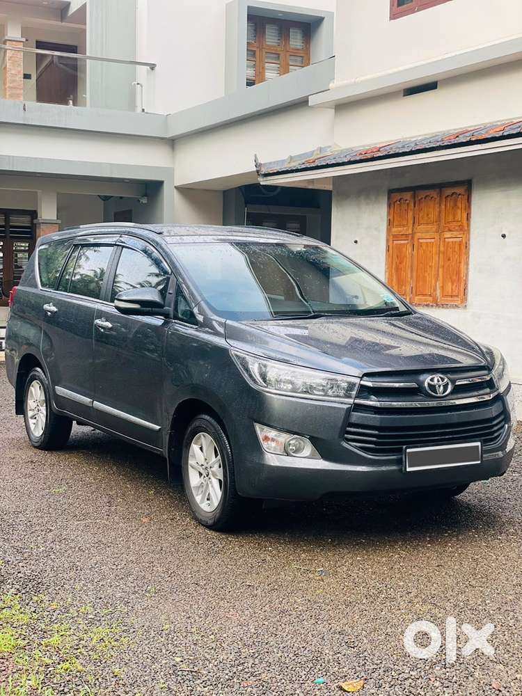 2017 Innova Crysta Orginal Kerla Neat And Clean