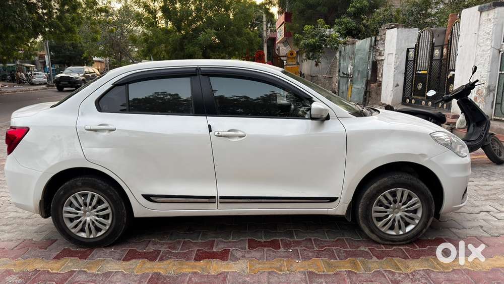 Maruti Suzuki Dzire Vxi 2022