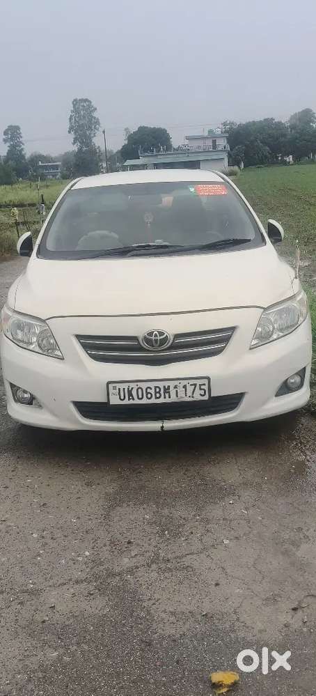 Toyota Corolla Altis Petrol 2010