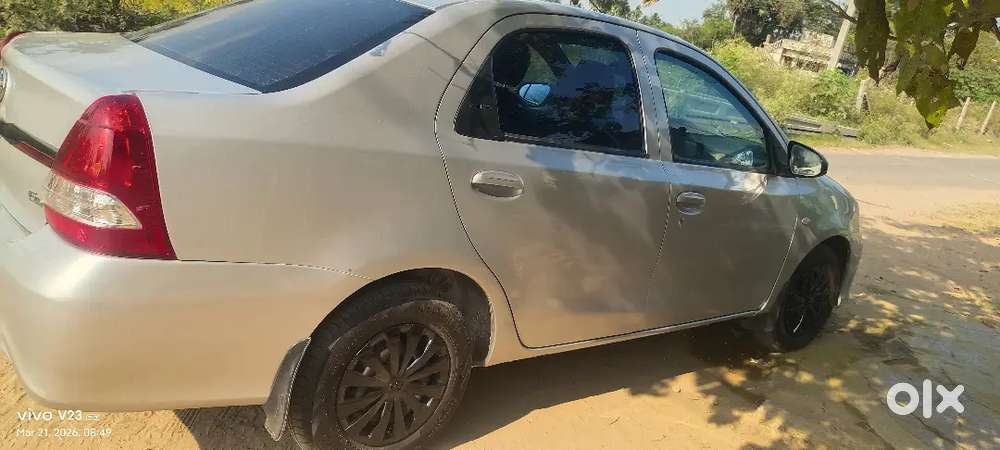 Toyota Etios 2015 Diesel 195000 Km Driven