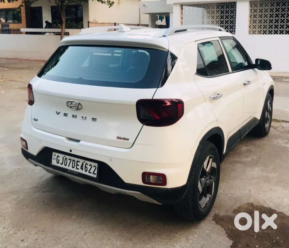 Hyundai Venue 2021 Automatic 1st Owner Pure Petrol