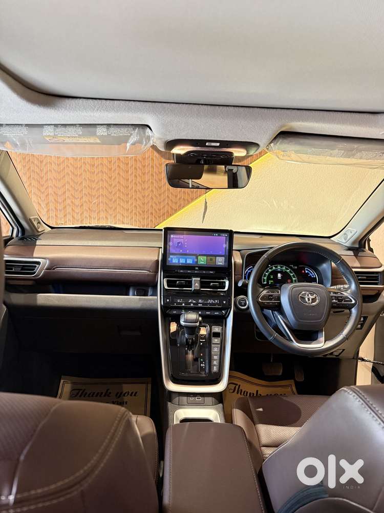 Toyota Innova Hycross 2.0 Zx (o) Hybrid 7 Str, 2025, Cng & Hybrids