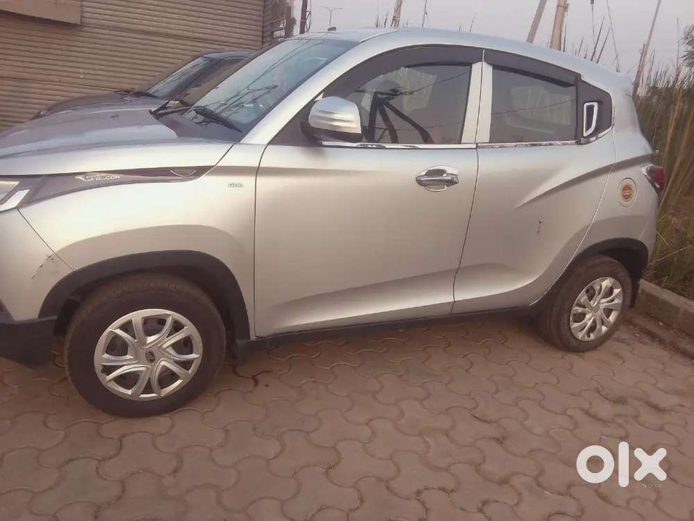 Mahindra Kuv100  2016 1st Petrol