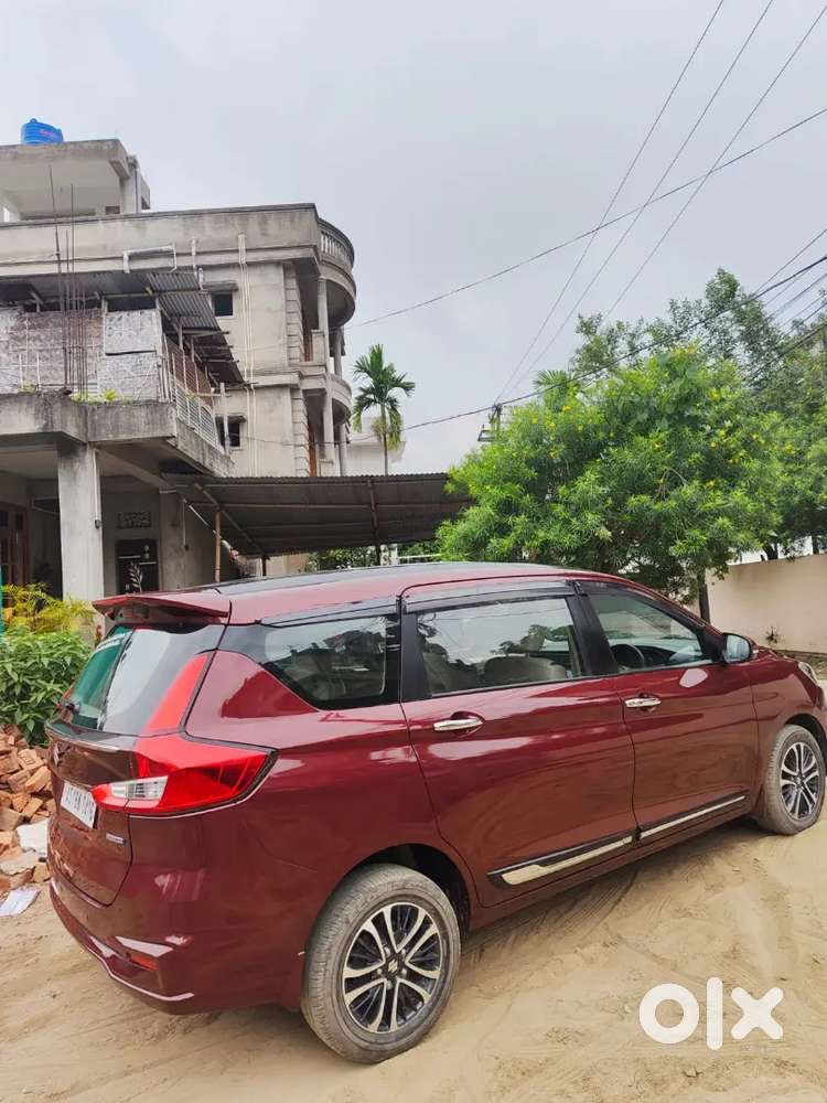 Maruti Suzuki Ertiga Zxi (o) 2024 Petrol Manual 25000 Km