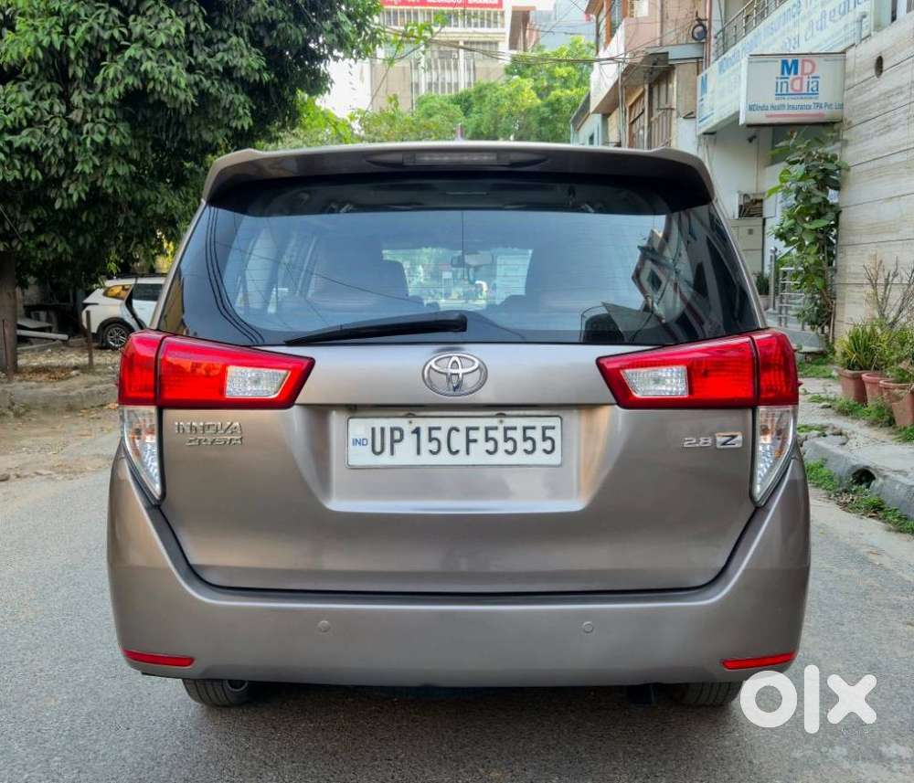 Toyota Innova Crysta 2.8 Zx At 7 Seater, 2017, Diesel