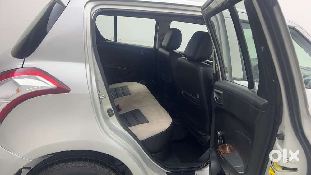 Maruti Suzuki Swift 1.2 Lxi (o), 2016, Petrol