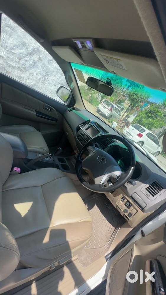 Toyota Fortuner 2012