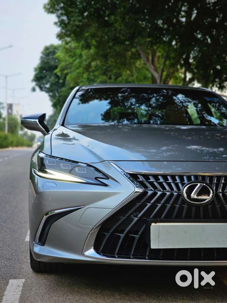 Lexus Es 300h Luxury, 2025