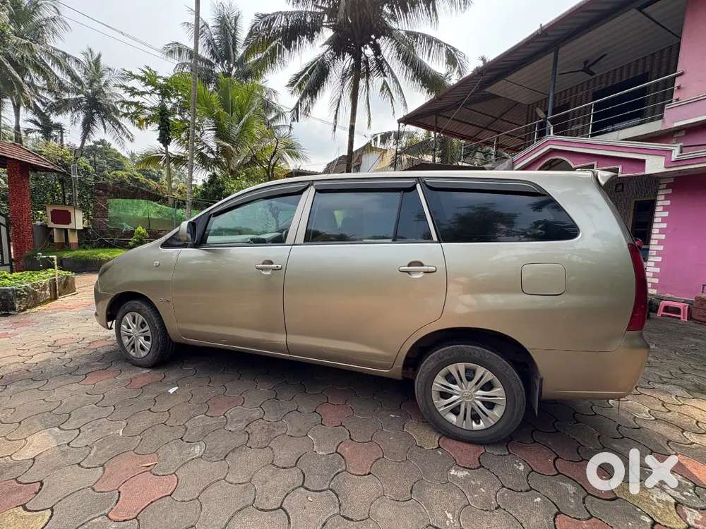 Toyota Innova 2006 Diesel Well Maintained And Android Touch Screen