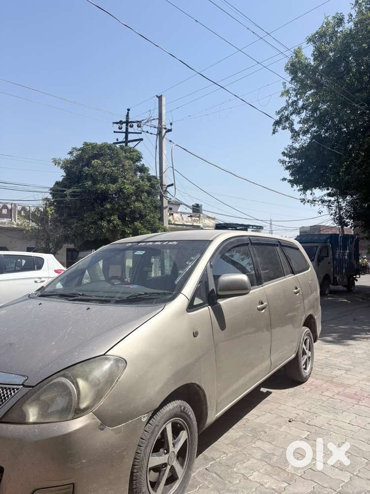 Toyota Innova Diesel 2011