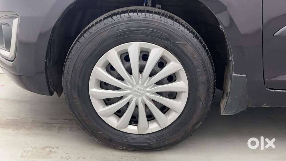 Maruti Suzuki Swift Vxi Optional, 2016, Petrol