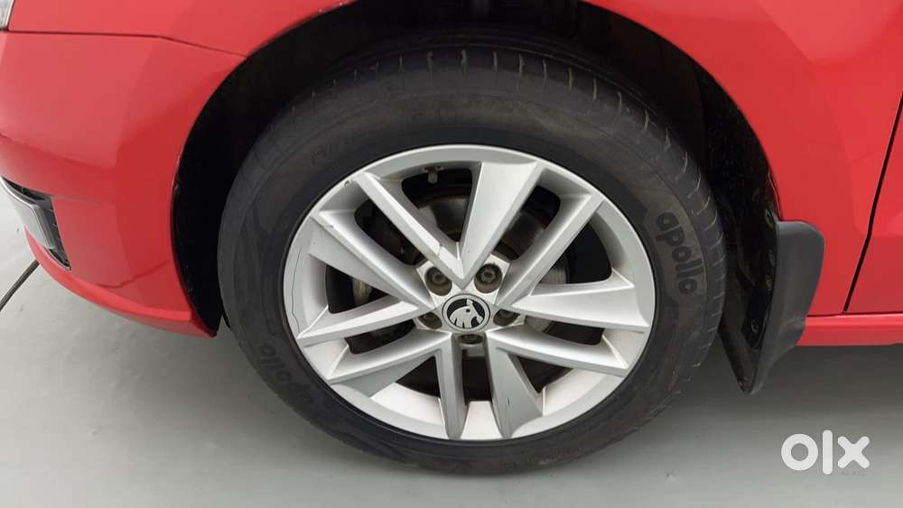 Skoda Rapid 1.6 Mpi At Style, 2017, Petrol