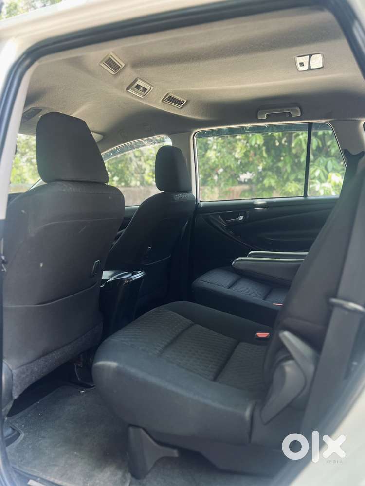 Toyota Innova Crysta 2.4 G Mt, 2017, Diesel