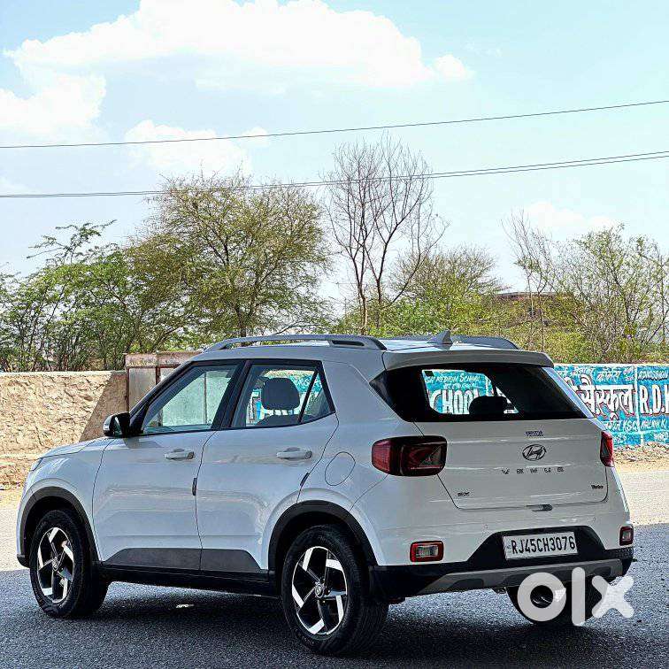 Hyundai Venue Sx Turbo, 2019, Cng & Hybrids