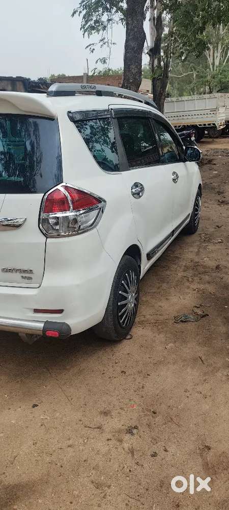 Maruti Suzuki Ertiga Zdi 2015 Chield Ac Best Conditions