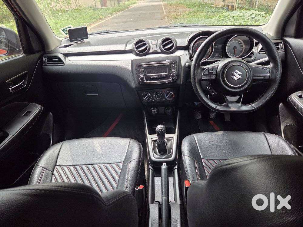 Maruti Suzuki Swift Vxi + Manual, 2018, Petrol