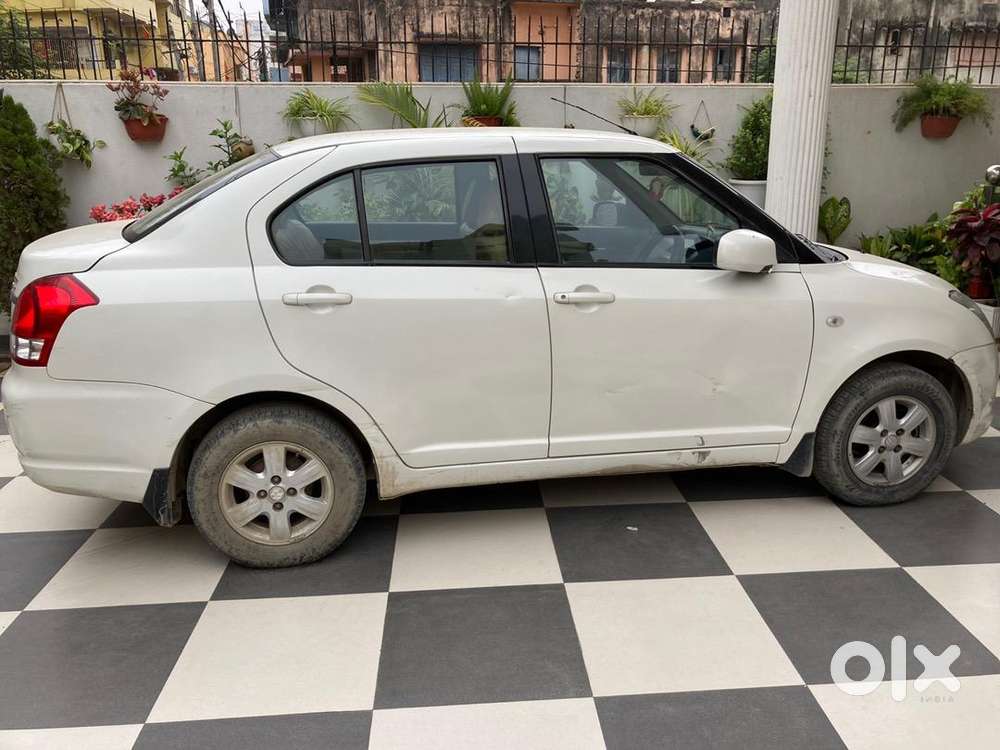 Maruti Suzuki Swift Dzire 2010 Petrol Well Maintained