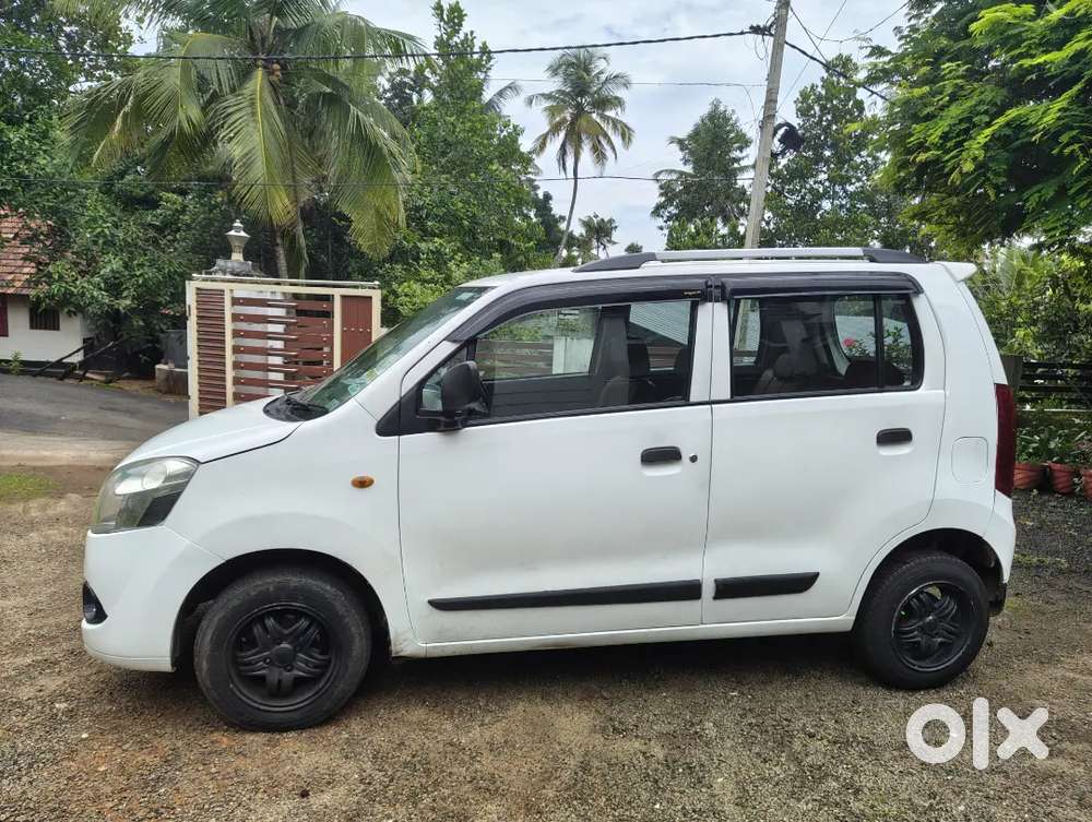 Maruti Suzuki Wagon R (white)2011 Lxi