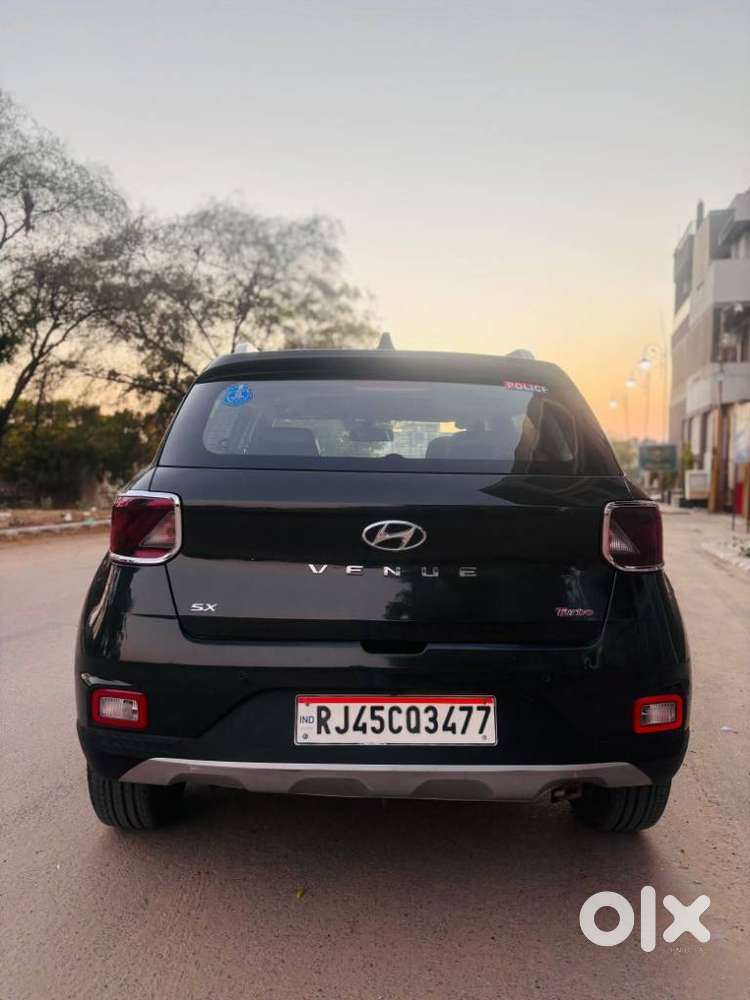 Hyundai Venue, 2021, Petrol