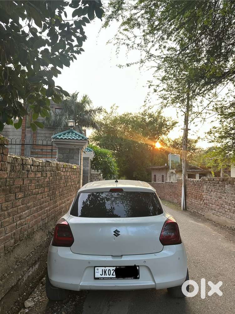 Maruti Suzuki Swift Petrol 2024