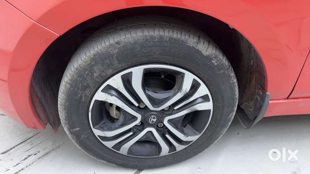 Tata Tiago 1.2 Revotron Xt Option, 2024, Petrol