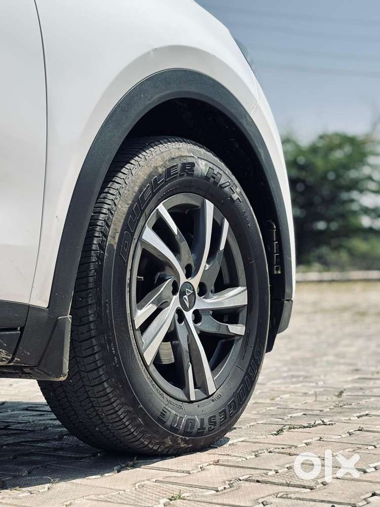 Mahindra Xuv700 2.2 Ax 5 Diesel Mt Str, 2023, Diesel