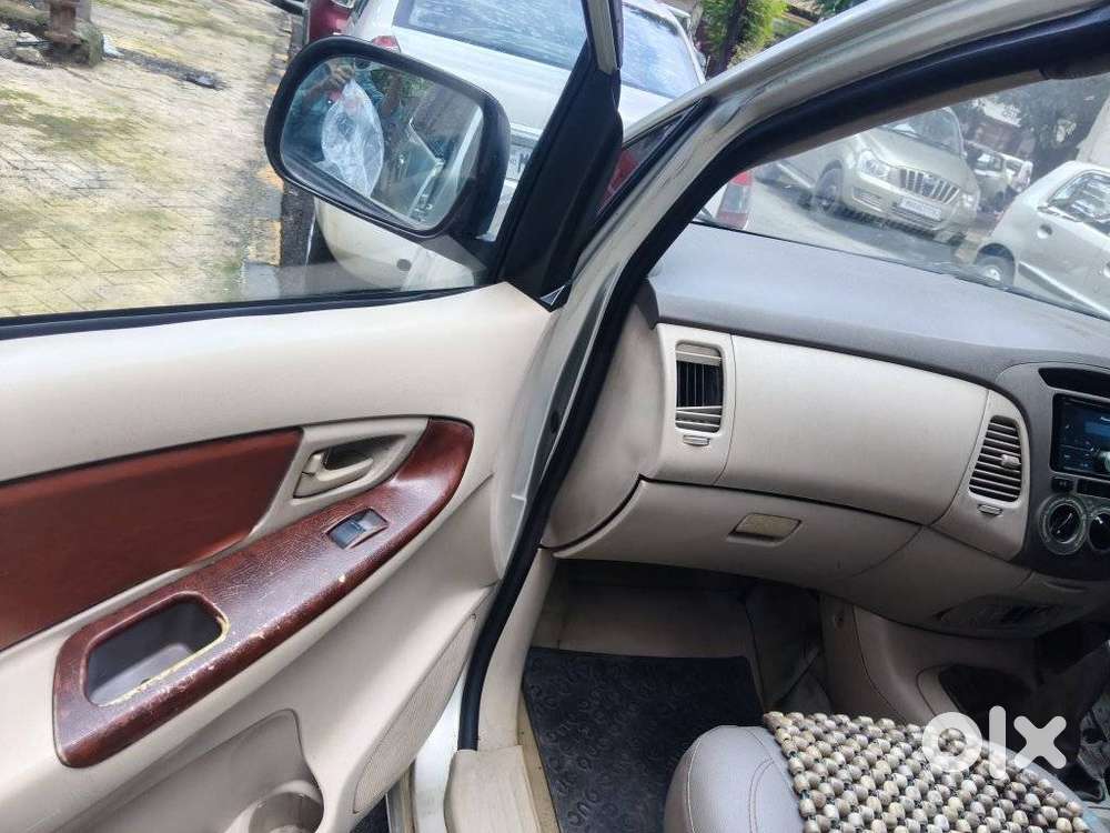 Toyota Innova 2.5 G (diesel) 8 Seater Bs Iv, 2008, Diesel