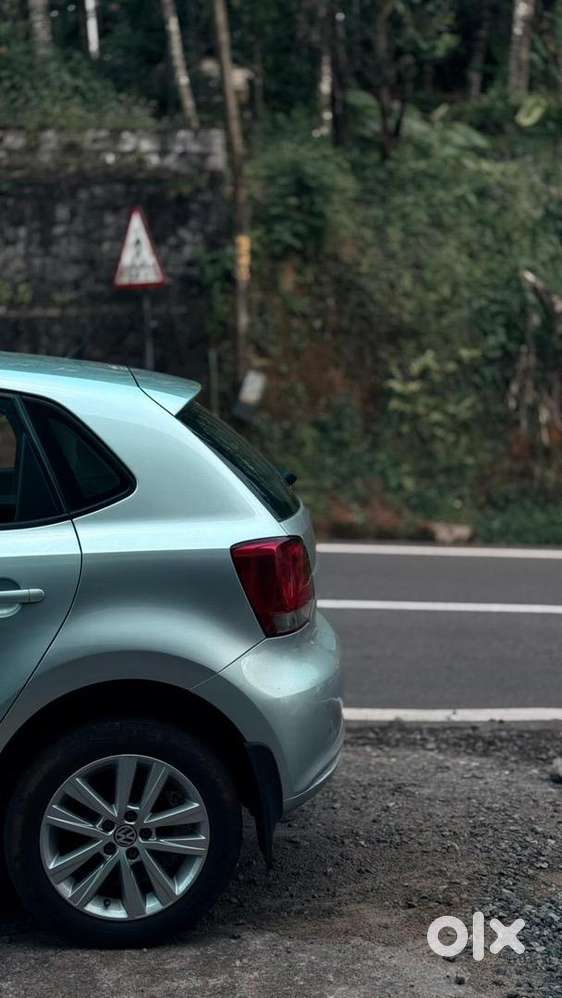 Volkswagen Polo Petrol Highline 2013 Well Maintained