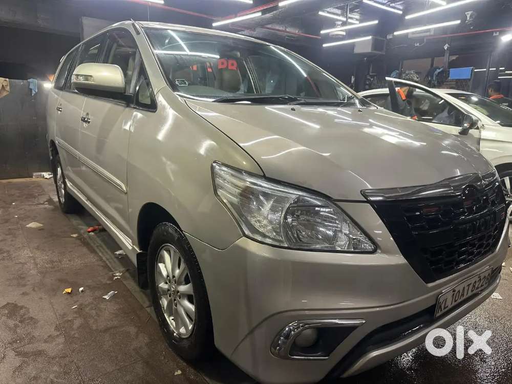 Toyota Innova 2.5 G 2012