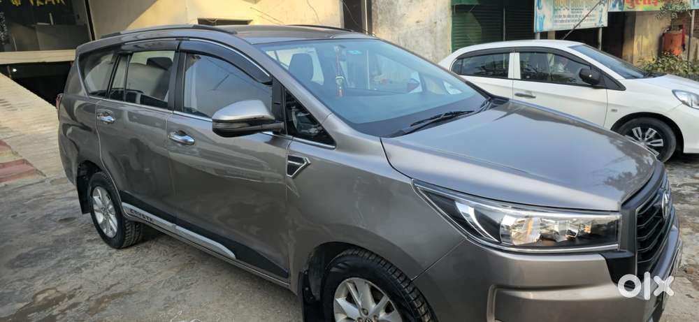 Toyota Innova Crysta 2.4 Gx Mt 8s, 2016, Diesel