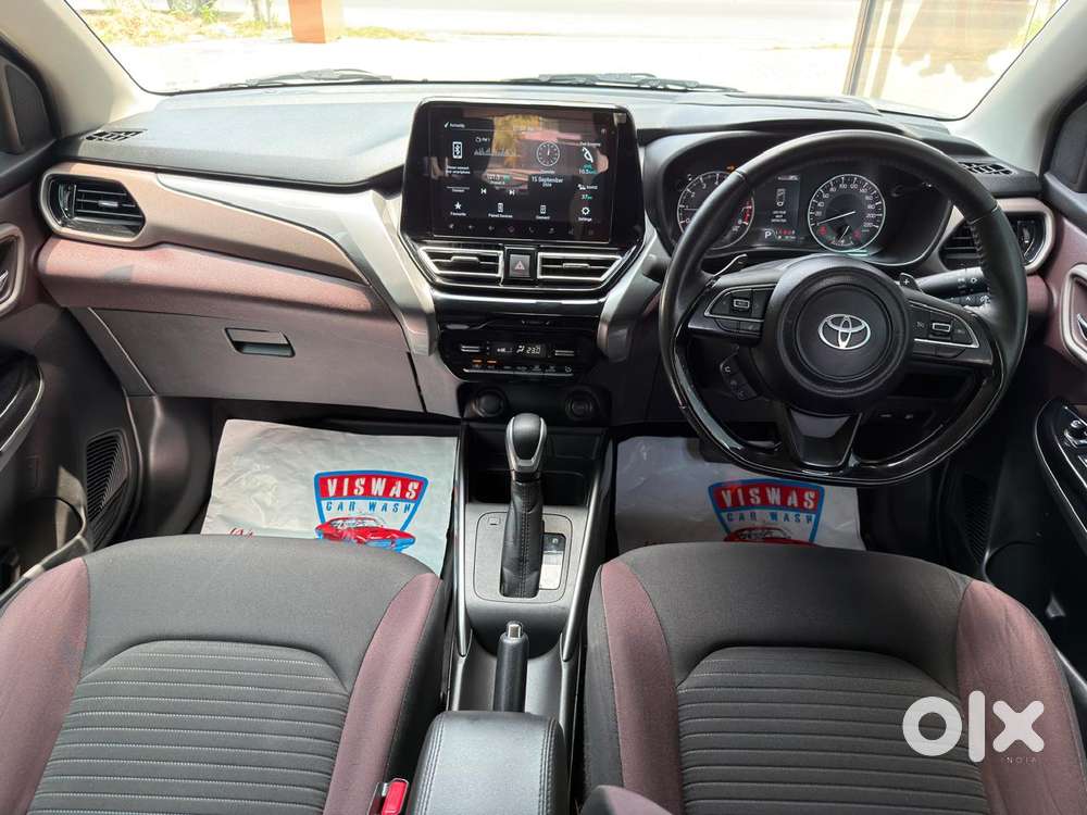 Toyota Urban Cruiser Taisor V 1.0 Petrol At Dual Tone, 2025, Petrol