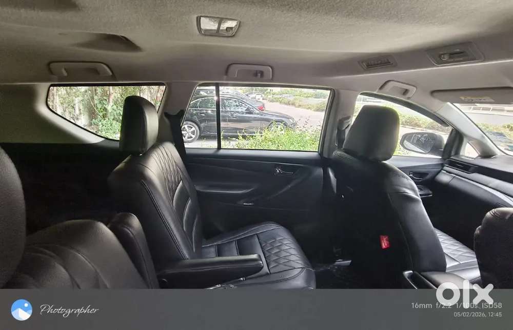 Petrol Toyota Innova Crysta 2018  Manual