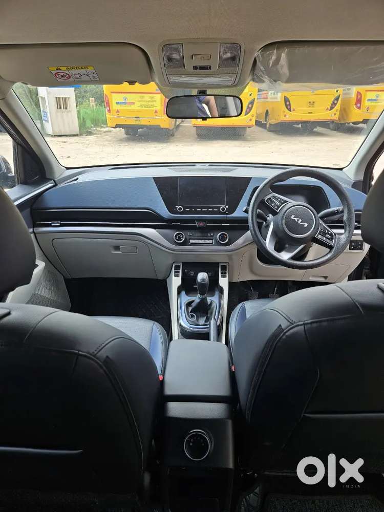 Kia Carens Premium O, November 2024 Model, Kms 5733 Only